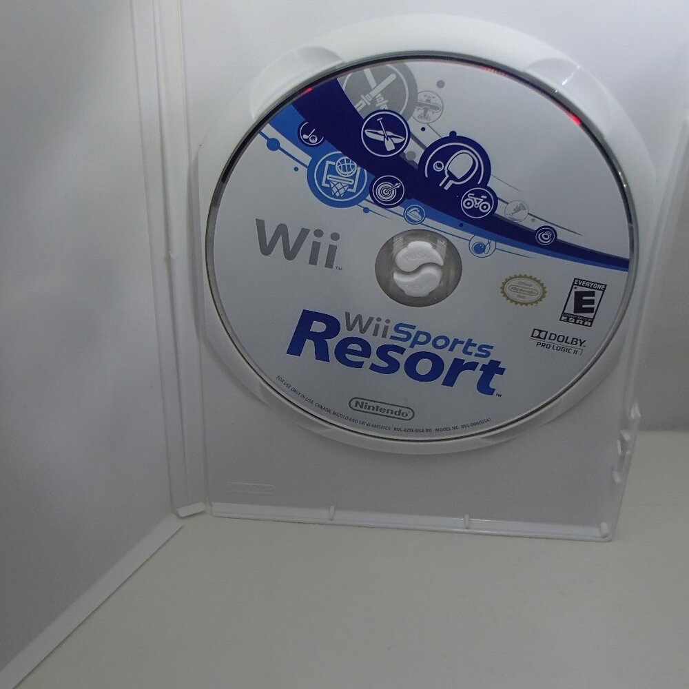 Nintendo Wii Sports Resort Disc Only - Light Scratches, Tested Working NTSC USA